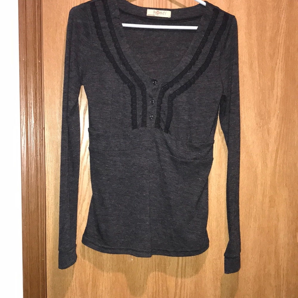 SOFT Romy Gray W/Lace & Buttons Lightweight - Picture 2 of 14
